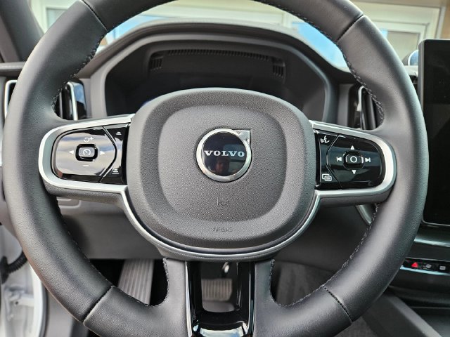 Used 2026 Volvo XC60 T8 Polestar w/ Protection Package Premier AWD/4WD image 23