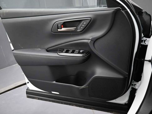 New 2026 Toyota Crown Signia AWD/4WD image 10