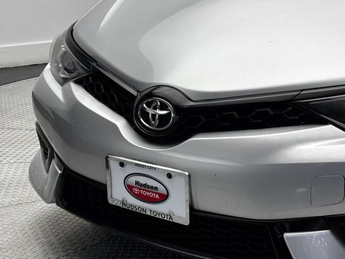 Used 2017 Toyota Corolla iM w/ Carpet Mat Package FWD image 2