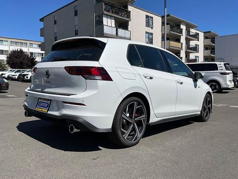 New 2026 Volkswagen GTI SE FWD image 8