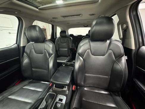 Used 2020 Kia Telluride S FWD image 14