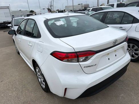 Used 2026 Toyota Corolla LE FWD image 4