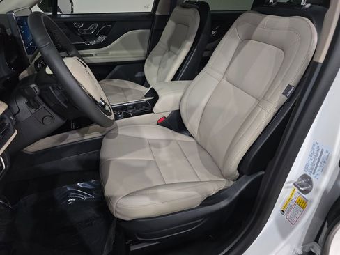 New 2026 Lincoln Corsair Reserve AWD/4WD image 16