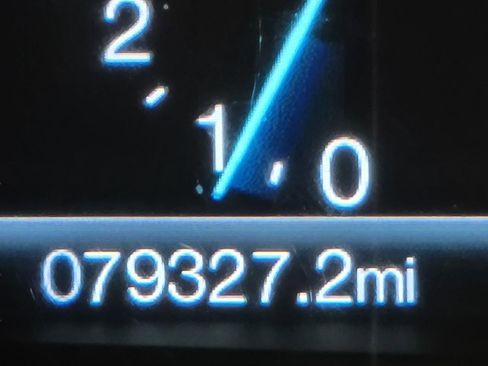 Used 2018 Ford Fusion SE w/ Fusion SE Technology Package image 3