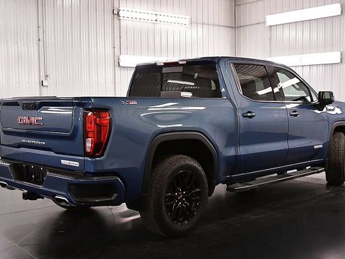 Used 2026 GMC Sierra 1500 Elevation w/ Elevation Premium Package AWD/4WD image 7