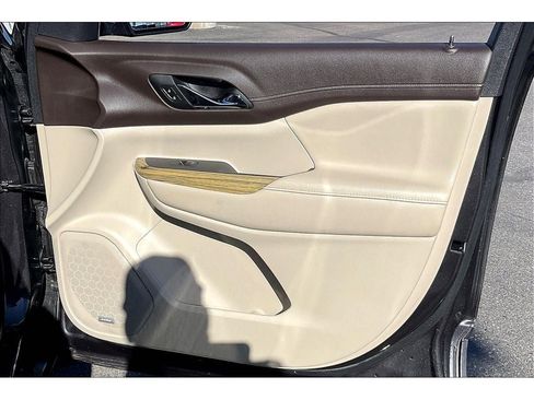 Used 2019 GMC Acadia Denali w/ Technology Package image 24