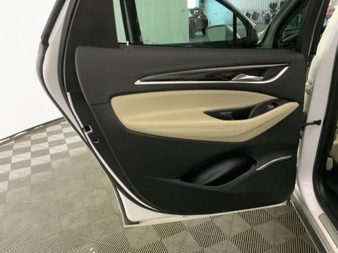 Used 2018 Buick Enclave Essence FWD image 30