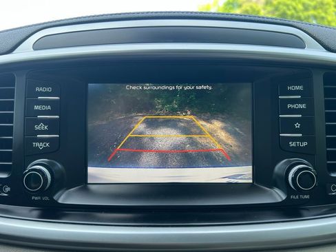 Used 2020 Kia Sorento EX FWD image 28