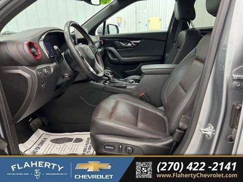 Used 2024 Chevrolet Blazer RS w/ Enhanced Convenience Package FWD image 9