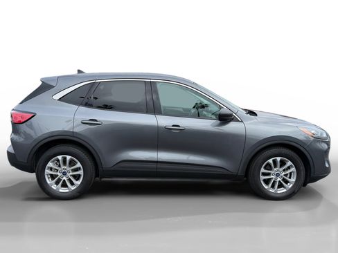 Certified 2022 Ford Escape SE image 6