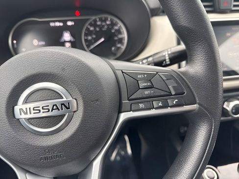 Used 2020 Nissan Versa SV image 14