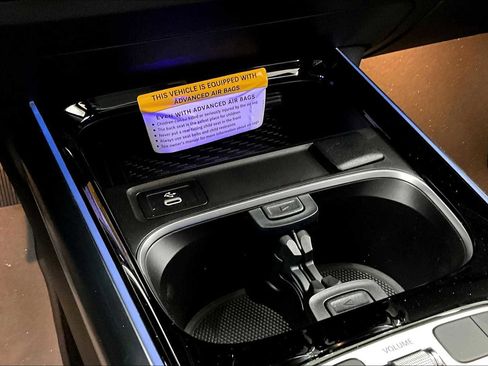 Certified 2025 Mercedes-Benz GLA 250 image 18