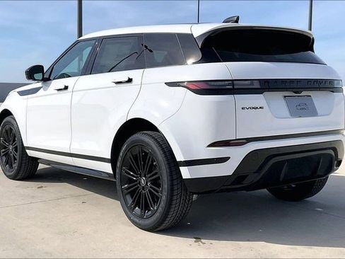 New 2026 Land Rover Range Rover Evoque Dynamic SE image 3