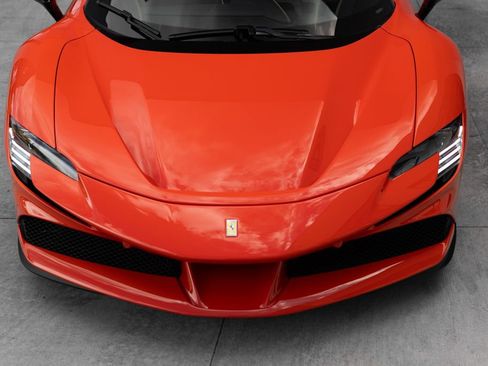 Used 2021 Ferrari SF90 Stradale AWD/4WD image 16