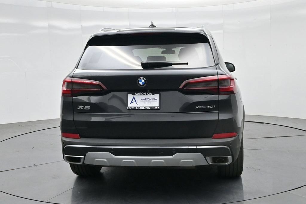 Used 2023 BMW X5 xDrive40i AWD/4WD image 32