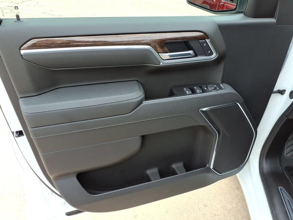New 2026 GMC Sierra 1500 SLE RWD image 10