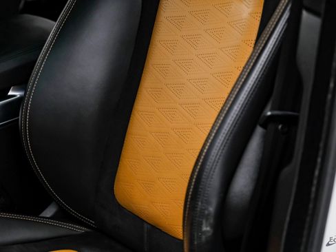 Used 2020 Land Rover Range Rover Sport SVR image 40