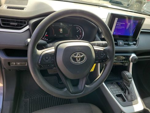 Used 2024 Toyota RAV4 LE AWD/4WD image 26