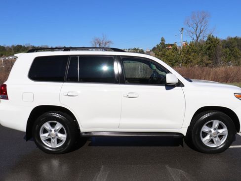 Used 2008 Toyota Land Cruiser image 14