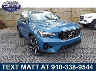 New 2025 Volvo XC40 B5 Ultra w/ Climate Package video 1