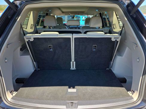 Used 2021 Volkswagen Atlas SE w/ Panoramic Sunroof Package FWD image 27