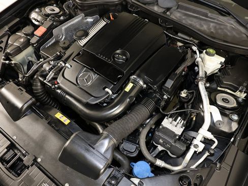 Used 2014 Mercedes-Benz SLK 250 image 31