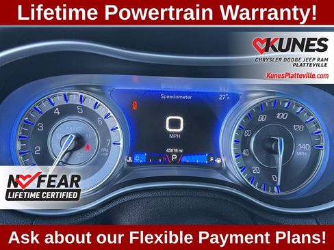 Used 2021 Chrysler 300 Touring L image 16