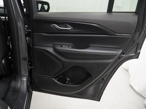 Certified 2025 Jeep Grand Cherokee Altitude image 45