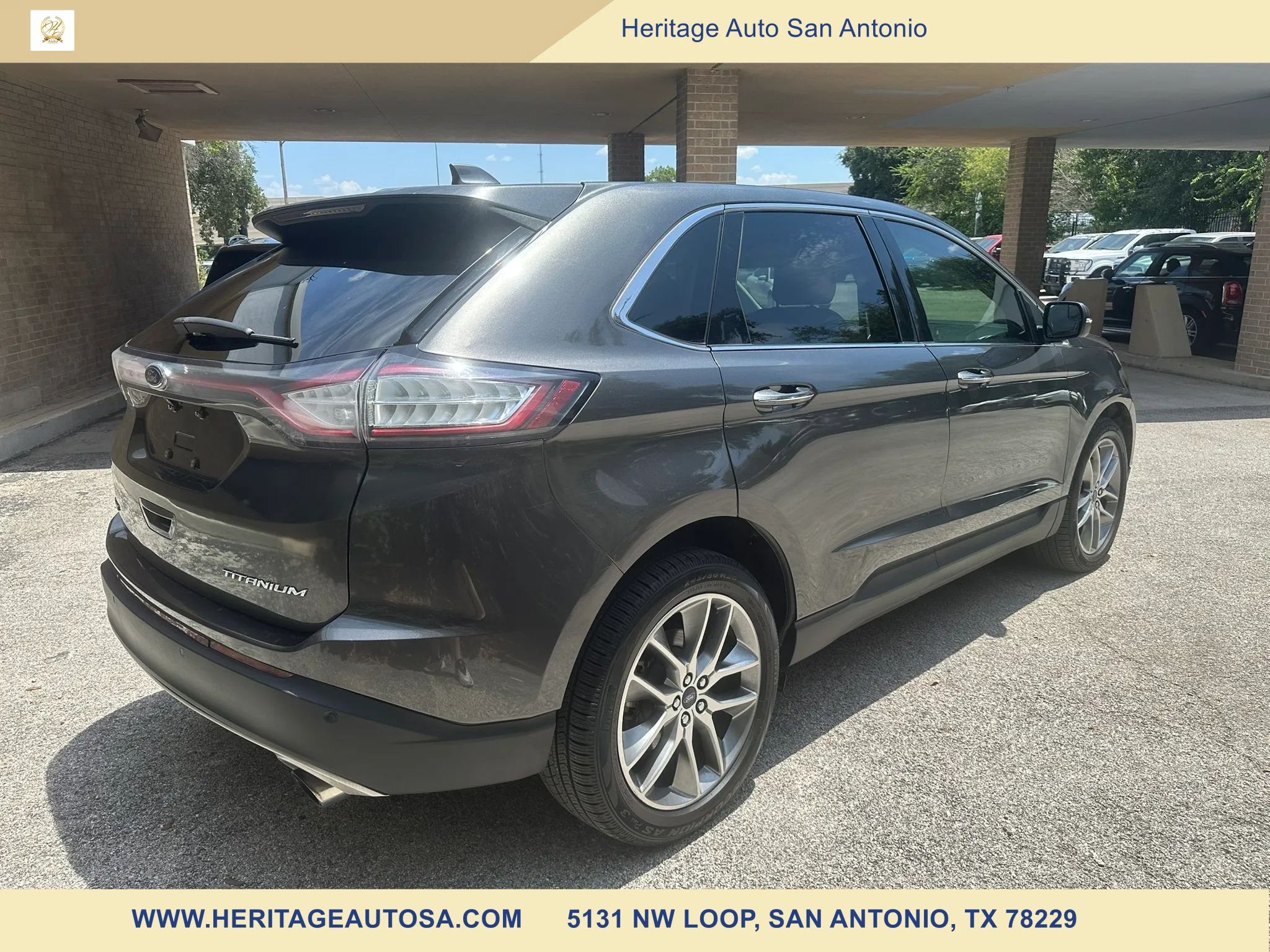 Used 2016 Ford Edge Titanium FWD image 5