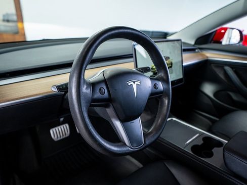 Used 2023 Tesla Model 3 Performance image 35