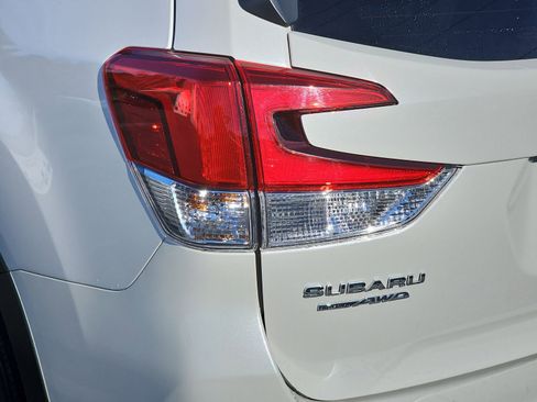 Used 2023 Subaru Forester Touring image 11