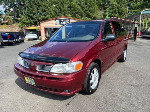 Used 2001 Oldsmobile Silhouette GLS w/ Towing Pkg FWD image 2