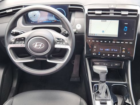 Certified 2024 Hyundai Tucson SEL w/ Convenience Package FWD image 26