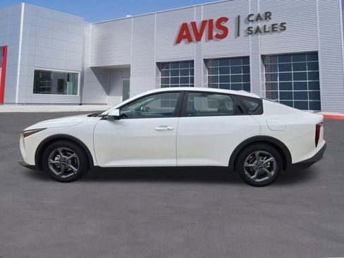 Used 2025 Kia K4 LXS image 11