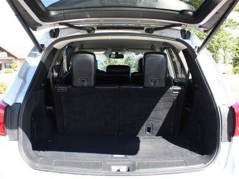 Used 2020 Nissan Pathfinder SL AWD/4WD image 14