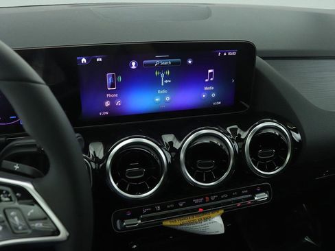 New 2026 Mercedes-Benz GLA 250 image 5