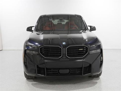 Used 2025 BMW XM Base image 2