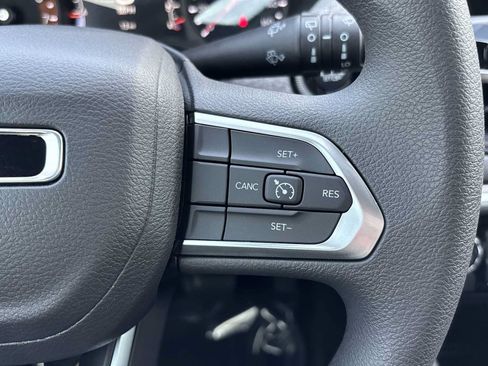 Used 2025 Jeep Compass Sport AWD/4WD image 26