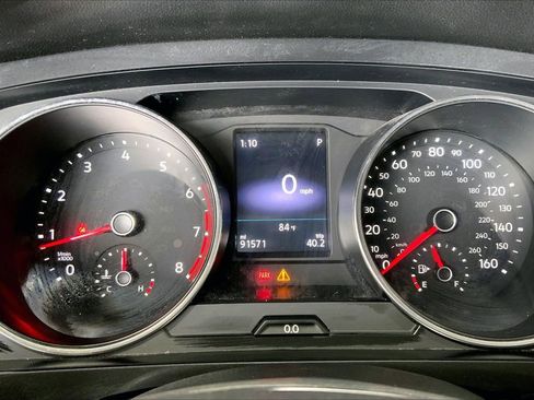 Used 2018 Volkswagen Tiguan S FWD image 18