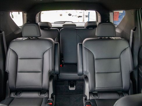 New 2026 Chevrolet Traverse LT AWD/4WD image 24