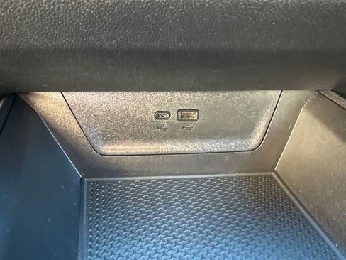 Used 2025 Chevrolet Equinox LT image 33