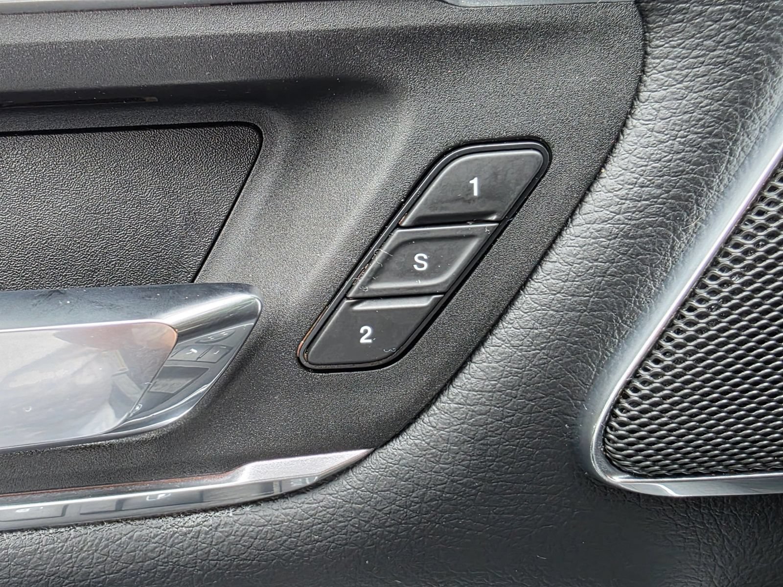Used 2024 RAM 1500 Laramie AWD/4WD image 26
