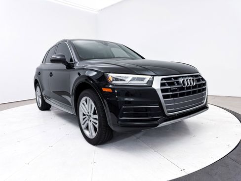 Used 2019 Audi Q5 2.0T Premium Plus w/ Premium Plus Package AWD/4WD image 12