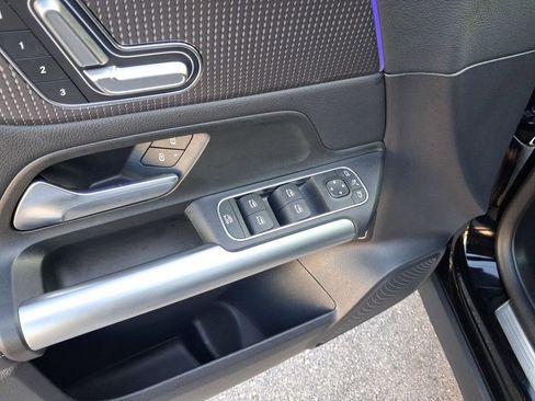 Used 2023 Mercedes-Benz GLA 250 4MATIC image 17