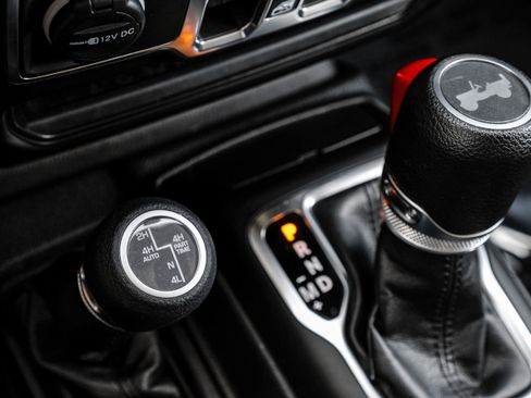 Used 2023 Jeep Wrangler Unlimited image 26