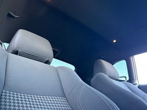Used 2017 Dodge Challenger R/T RWD image 16