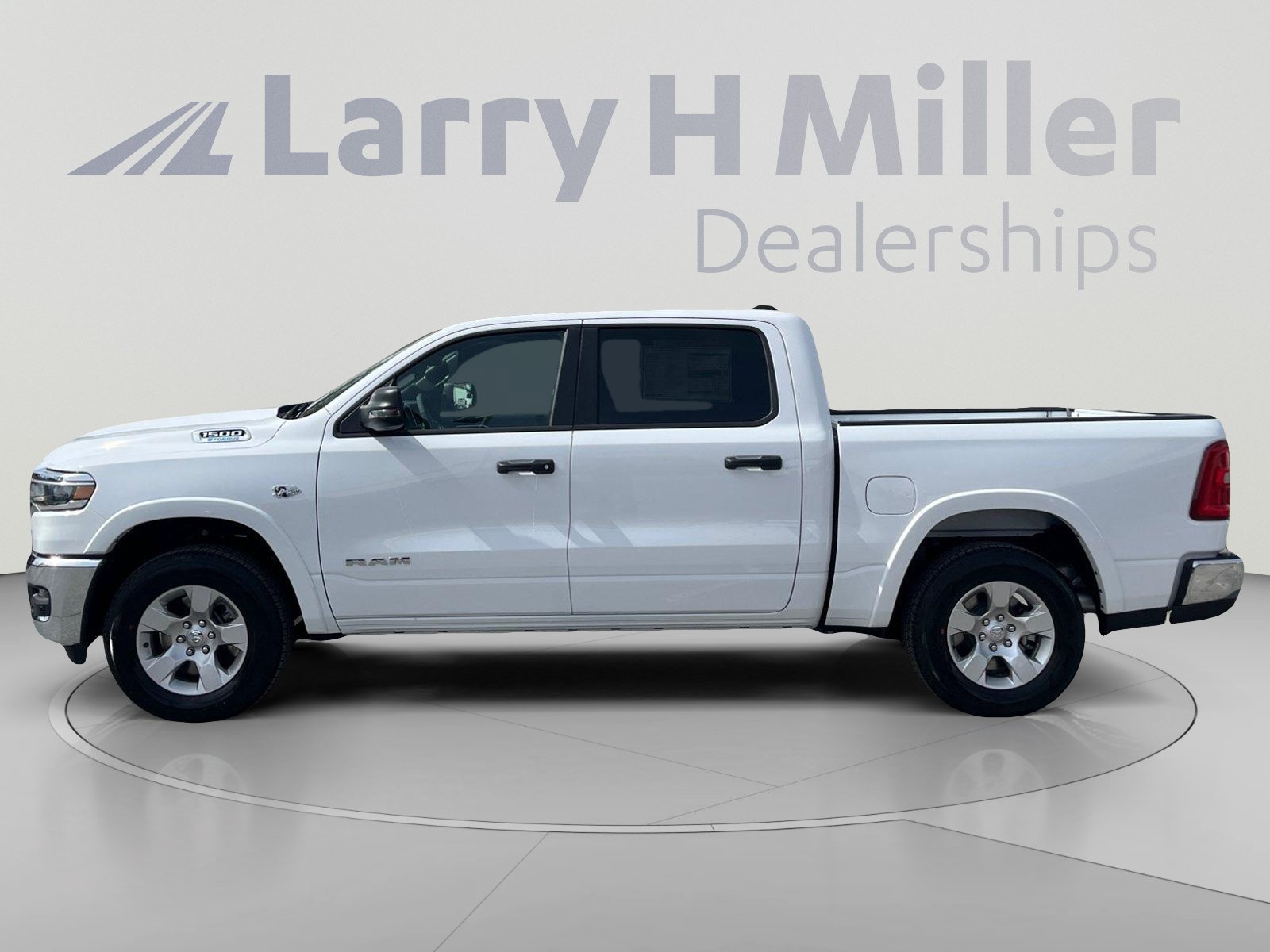 New 2026 RAM 1500 Big Horn AWD/4WD image 2