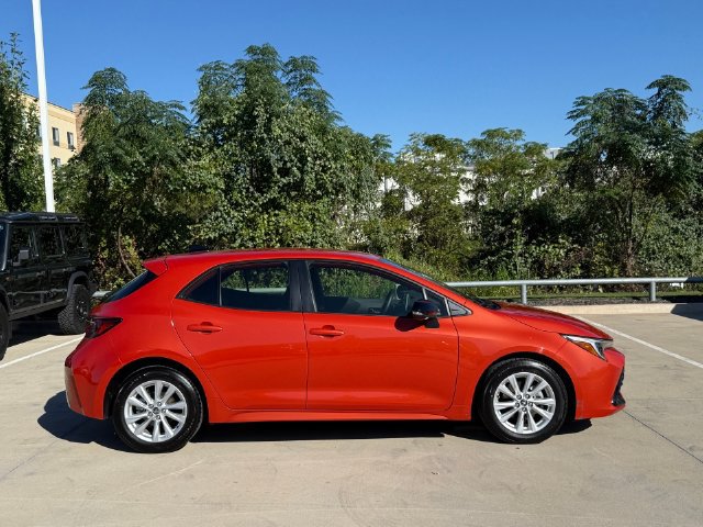 Used 2026 Toyota Corolla SE FWD image 5