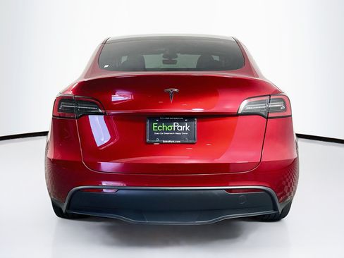 Used 2025 Tesla Model Y Long Range RWD image 7