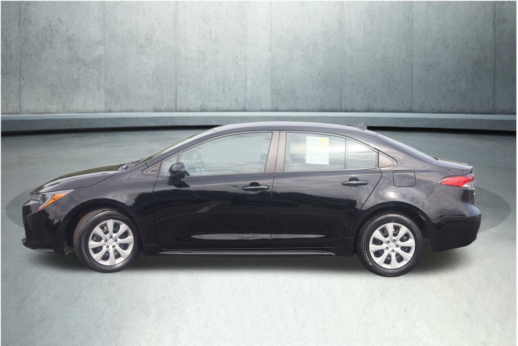 Certified 2024 Toyota Corolla LE FWD image 20